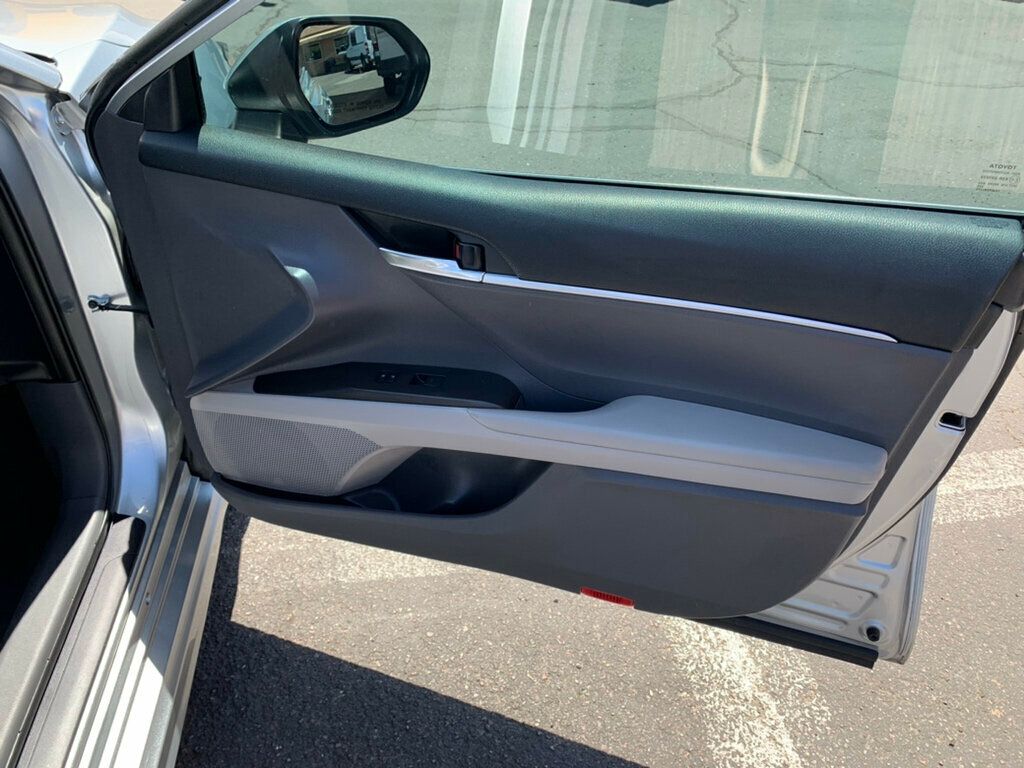 2023 Toyota Camry SE Automatic - 23018390 - 13