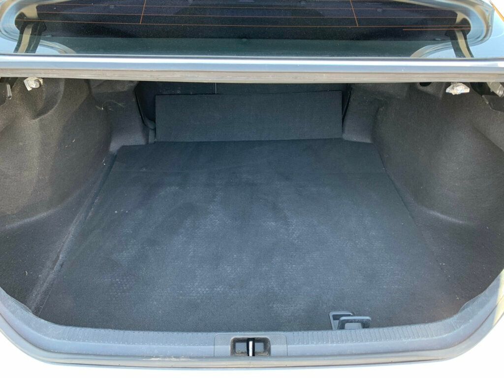 2023 Toyota Camry SE Automatic - 23018390 - 29