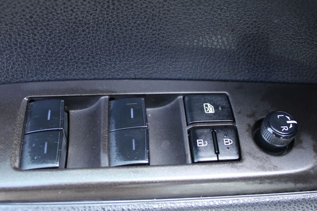 2023 Toyota Camry SE Automatic - 23069943 - 22