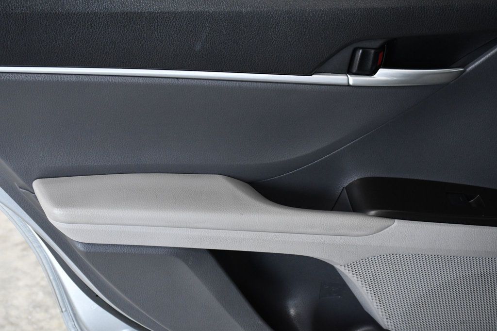 2023 Toyota Camry SE Automatic - 22950724 - 10