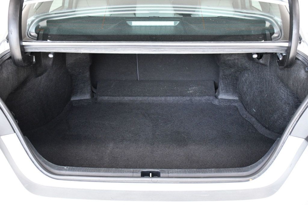 2023 Toyota Camry SE Automatic - 22950724 - 12