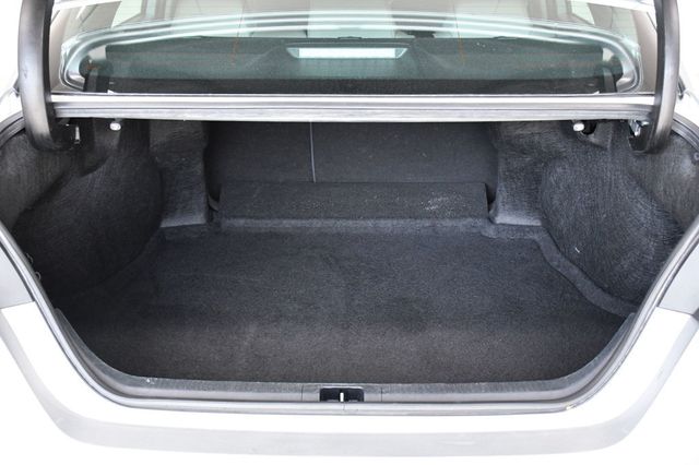 2023 Toyota Camry SE Automatic - 22950724 - 12