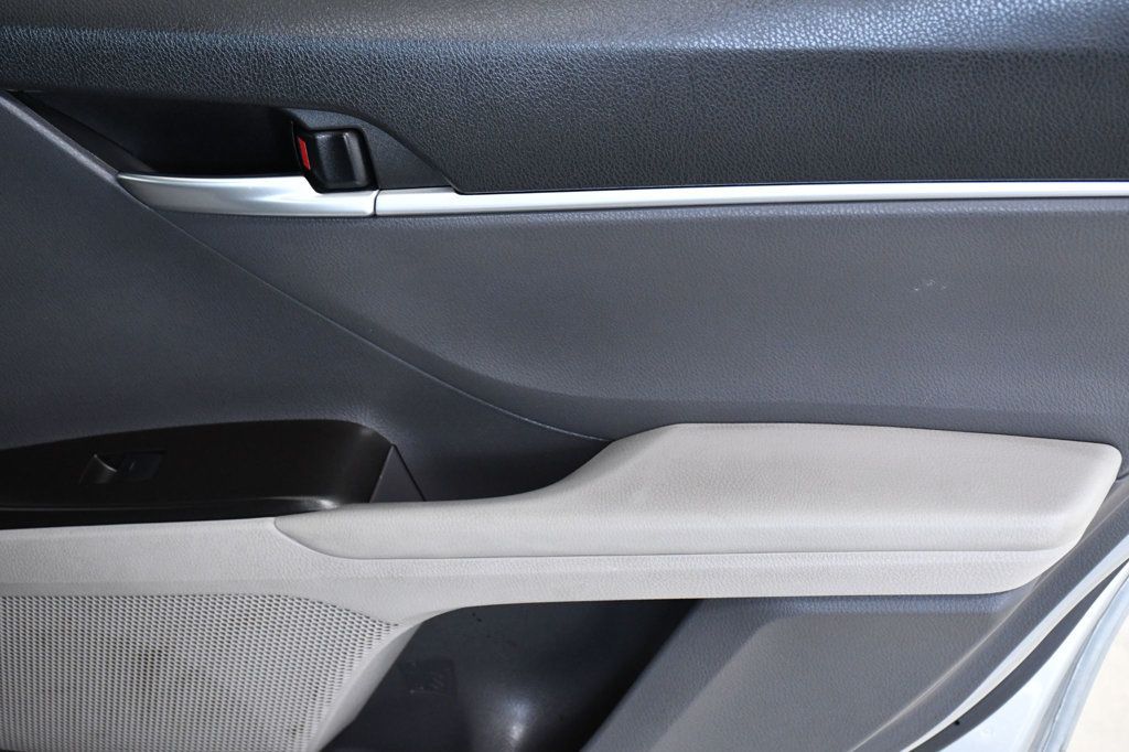 2023 Toyota Camry SE Automatic - 22950724 - 14