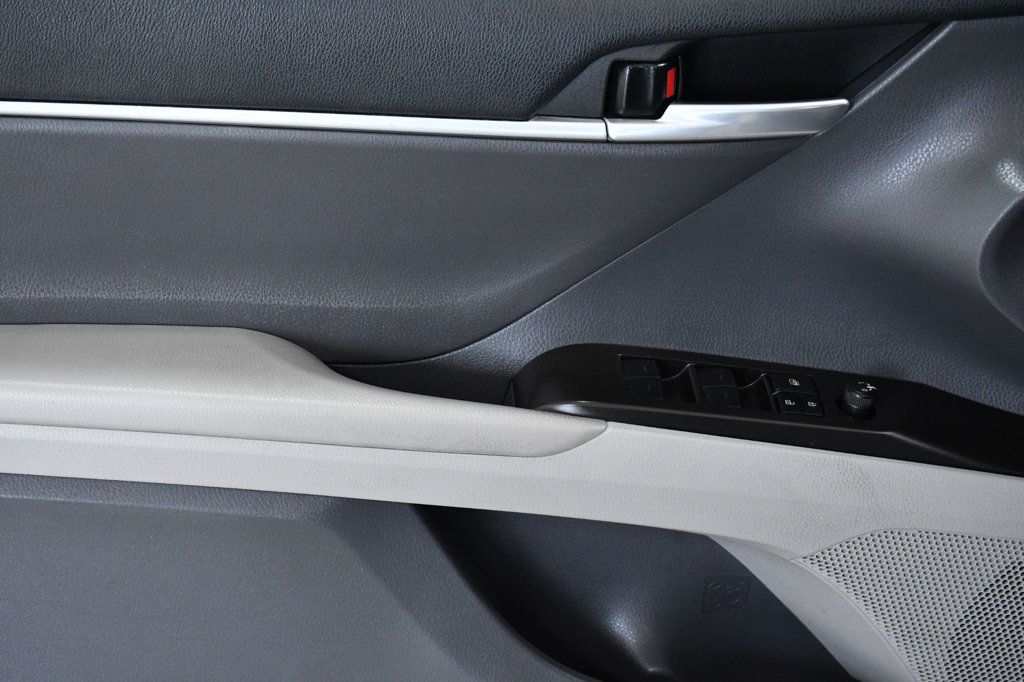 2023 Toyota Camry SE Automatic - 22950724 - 8