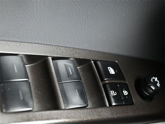 2023 Toyota Camry SE Automatic - 22961789 - 26