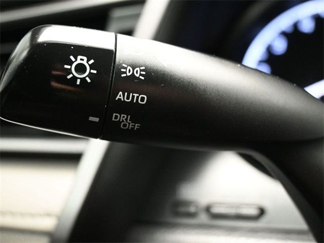2023 Toyota Camry SE Automatic - 22961789 - 27