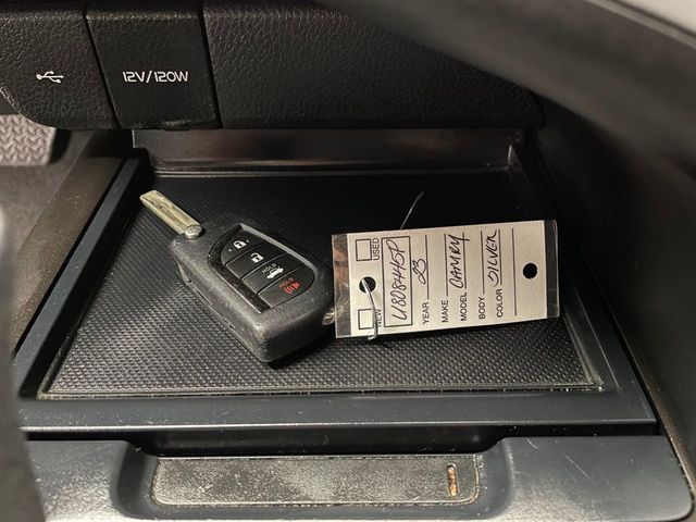 2023 Toyota Camry SE Automatic - 22929350 - 24
