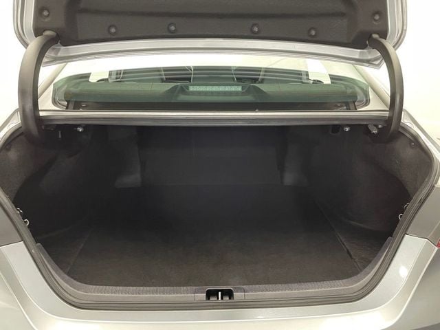 2023 Toyota Camry SE Automatic - 22929350 - 34