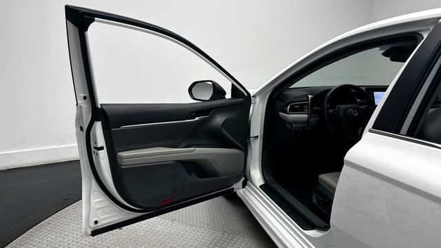 2023 Toyota Camry SE Automatic AWD - 23034751 - 16