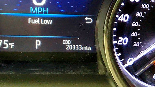 2023 Toyota Camry SE Automatic AWD w/ Cold Weather Pkg, Moonroof & Smart Key - 23041028 - 15