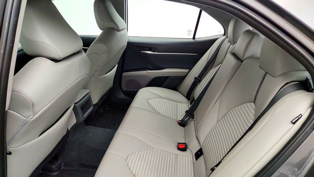2023 Toyota Camry SE Automatic AWD w/ Cold Weather Pkg, Moonroof & Smart Key - 23041028 - 19