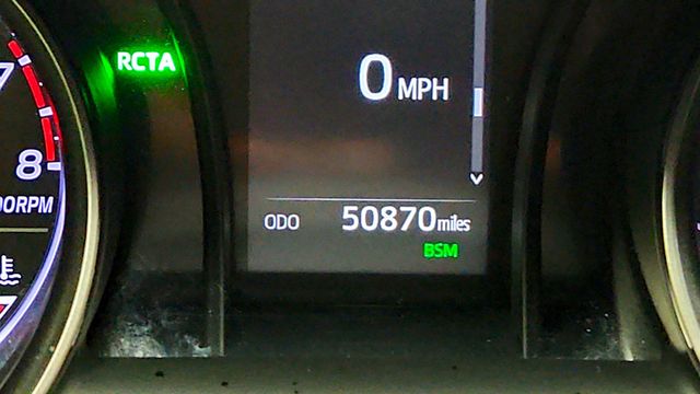2023 Toyota Camry SE Automatic w/ Power Moonroof & Blind Spot Monitor - 23028041 - 15