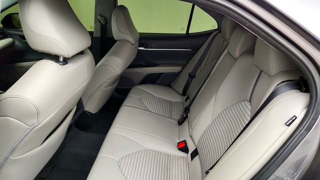 2023 Toyota Camry SE Automatic w/ Power Moonroof & Blind Spot Monitor - 23028041 - 20