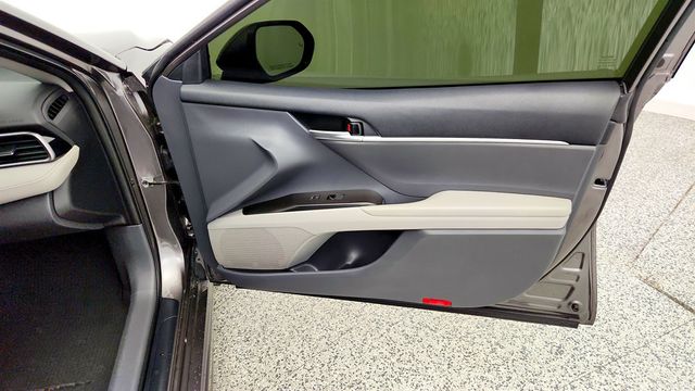 2023 Toyota Camry SE Automatic w/ Power Moonroof & Blind Spot Monitor - 23028041 - 25