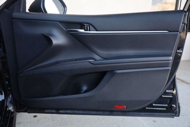 2023 Toyota Camry SE Nightshade - 23055978 - 22