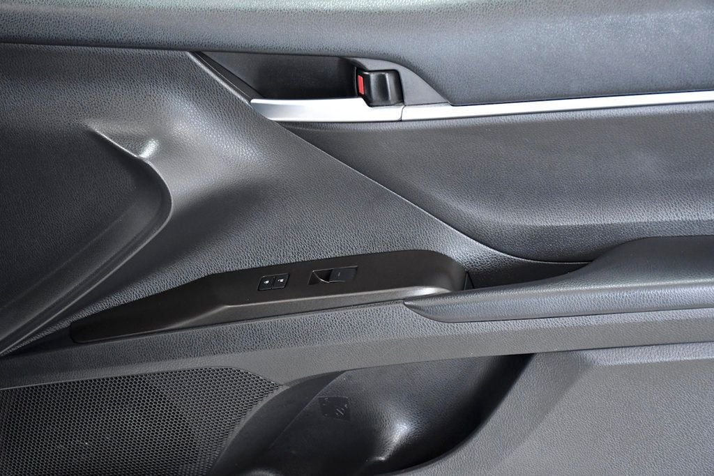 2023 Toyota Camry SE Nightshade Automatic - 22883575 - 17