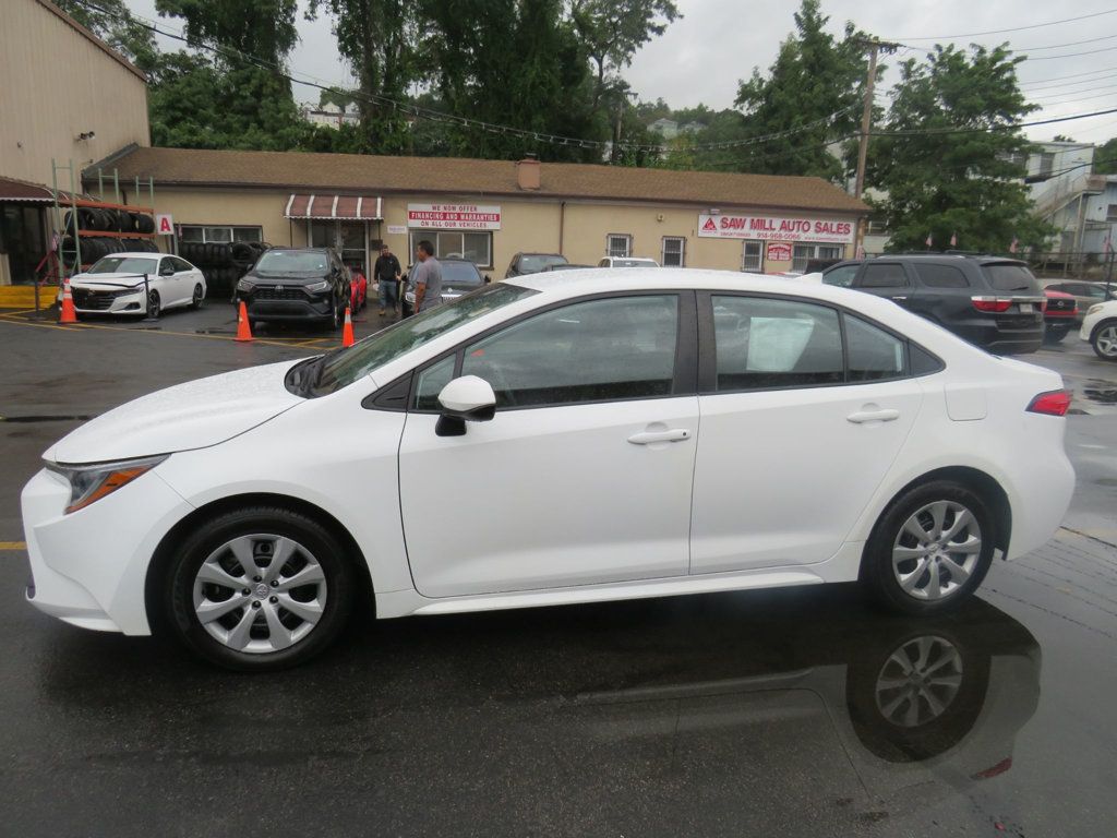 2023 Toyota Corolla LE photo 8