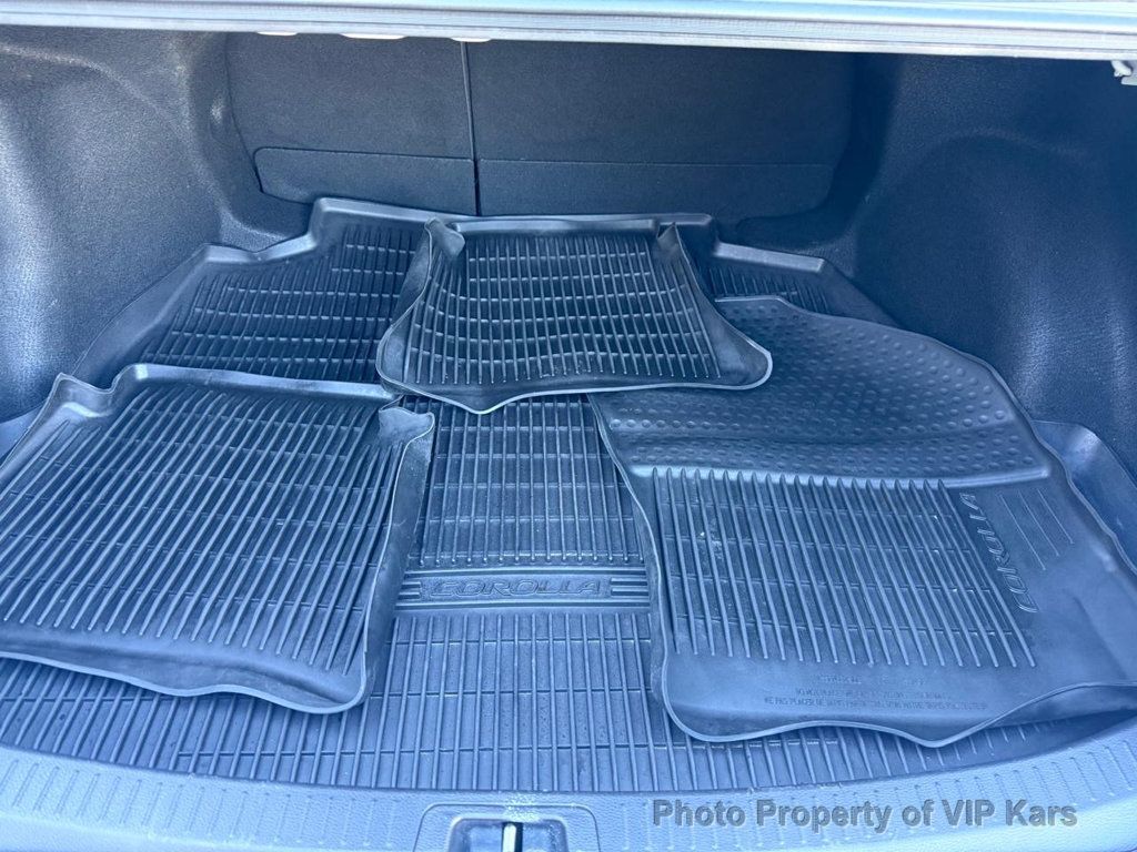 2023 Toyota Corolla LE CVT - 22952610 - 19