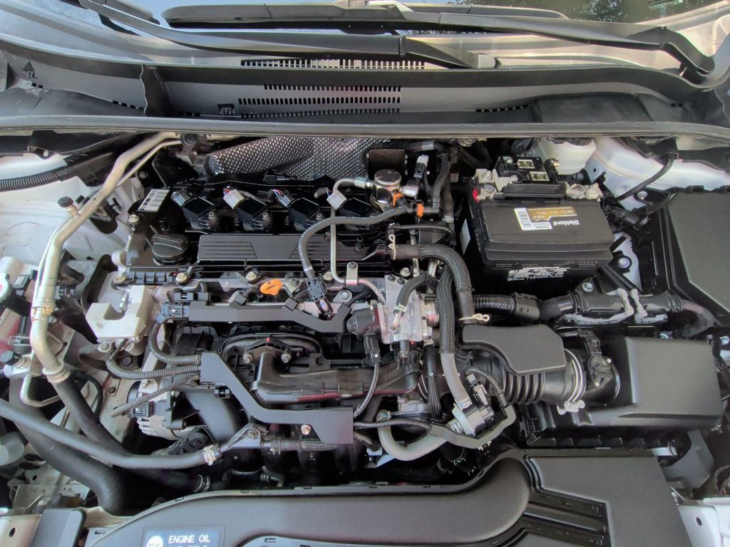 Toyota Corolla LE CVT photo 11