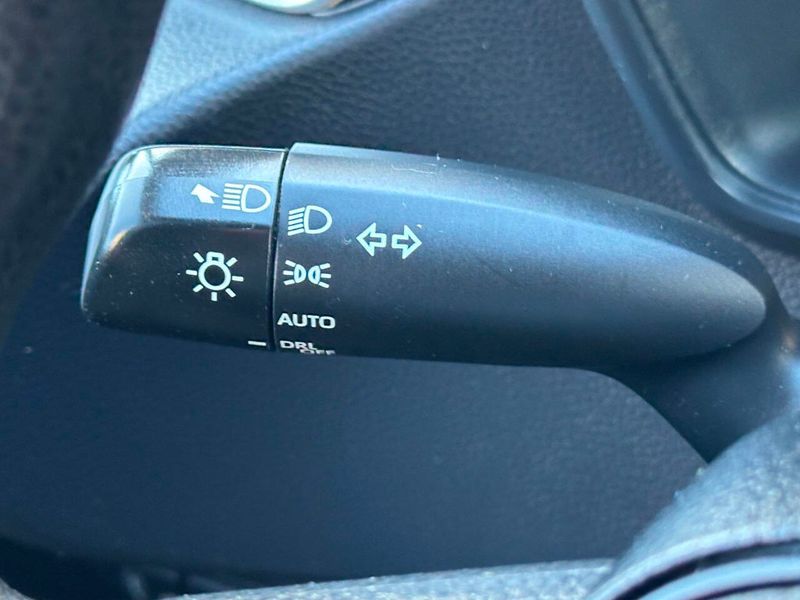 2023 Toyota Corolla LE CVT - 22925069 - 29