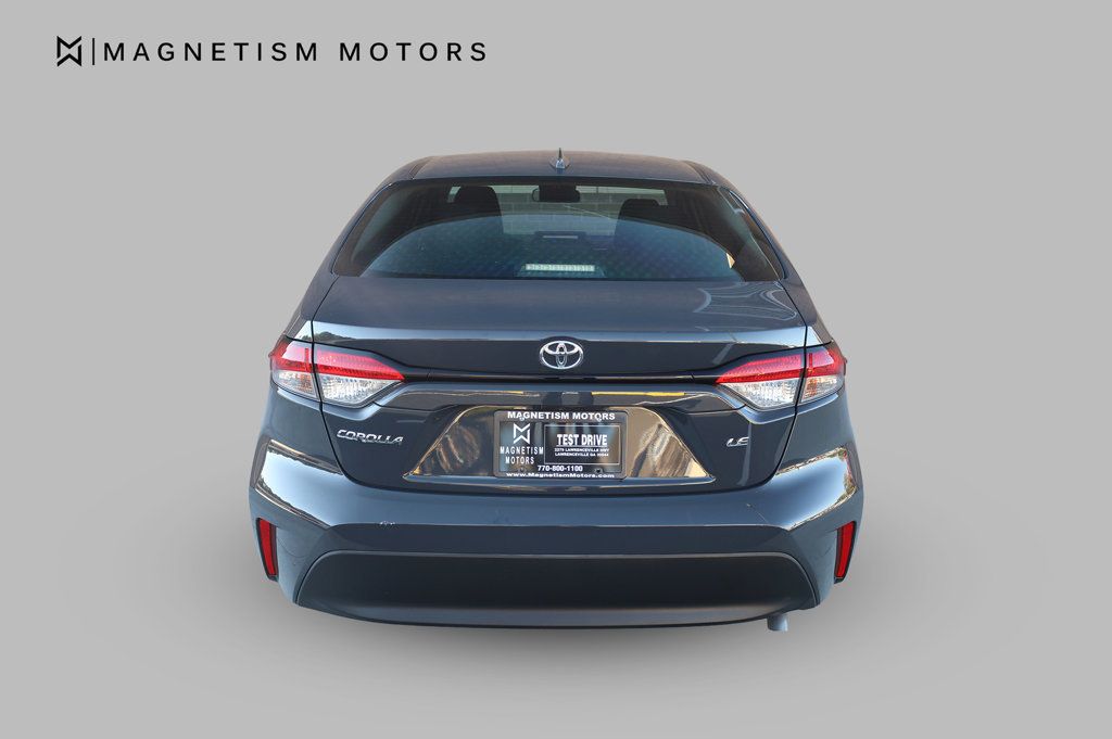 2023 Toyota Corolla LE photo 4