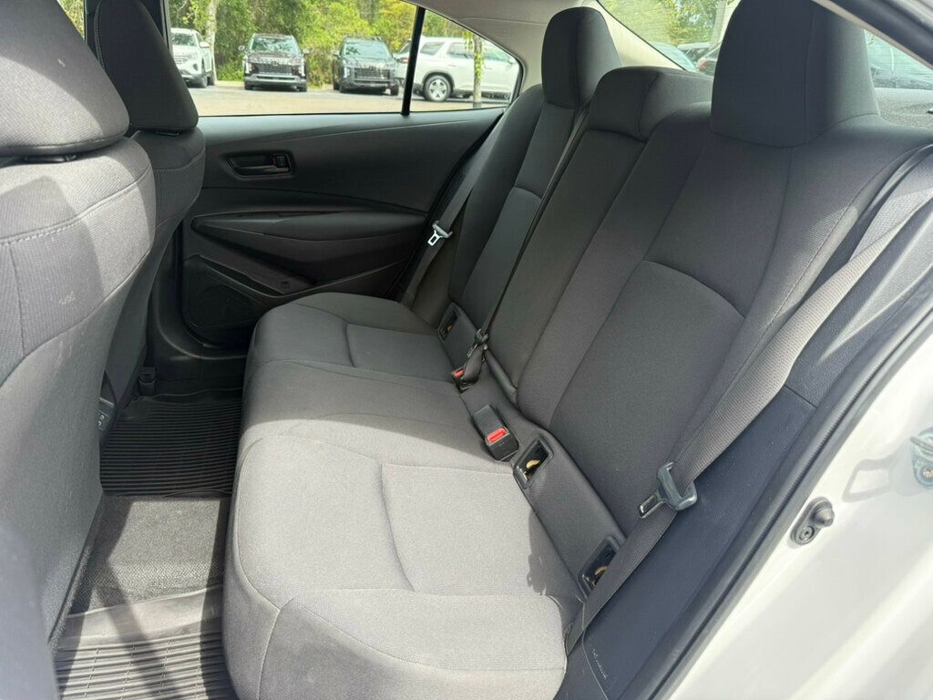 2023 Toyota Corolla LE photo 7