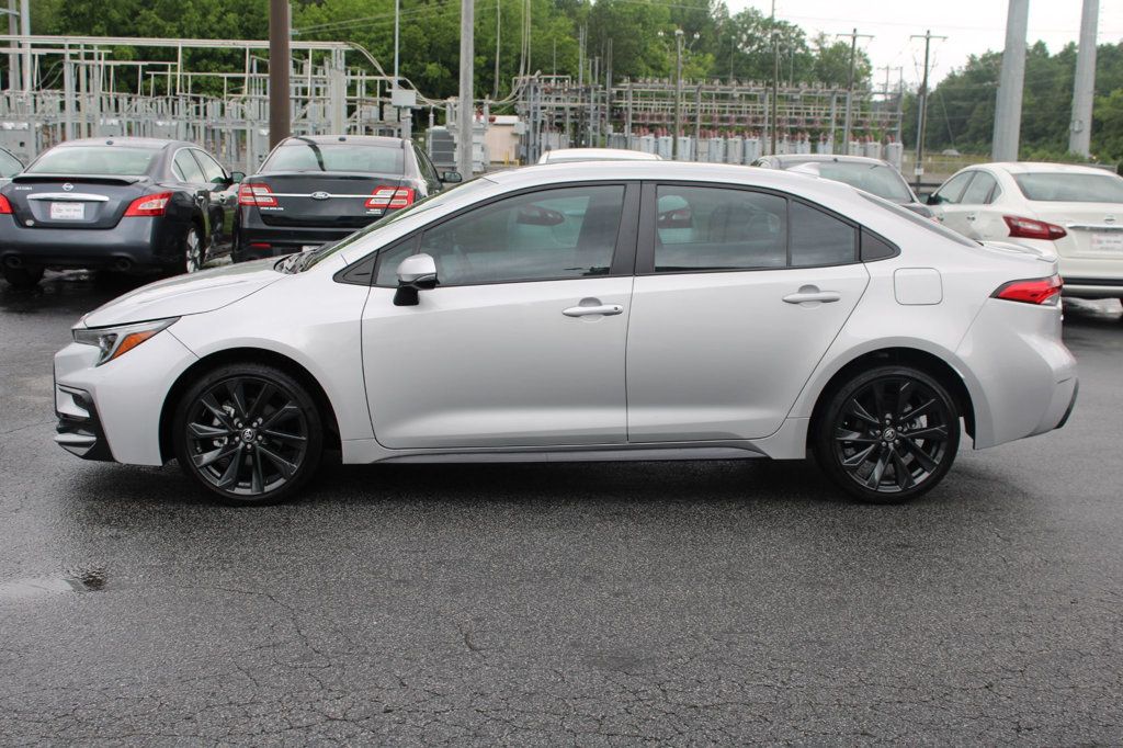 2023 Toyota Corolla SE photo 4