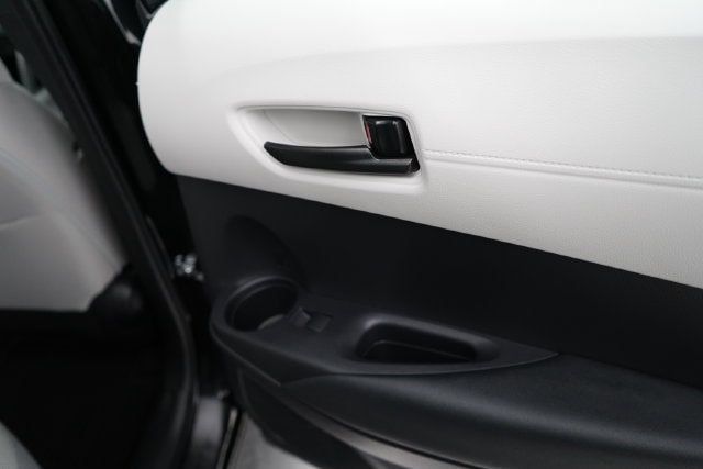 2023 Toyota Corolla Cross L - 23087081 - 34