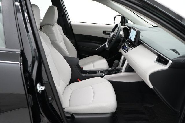 2023 Toyota Corolla Cross L - 23087081 - 38