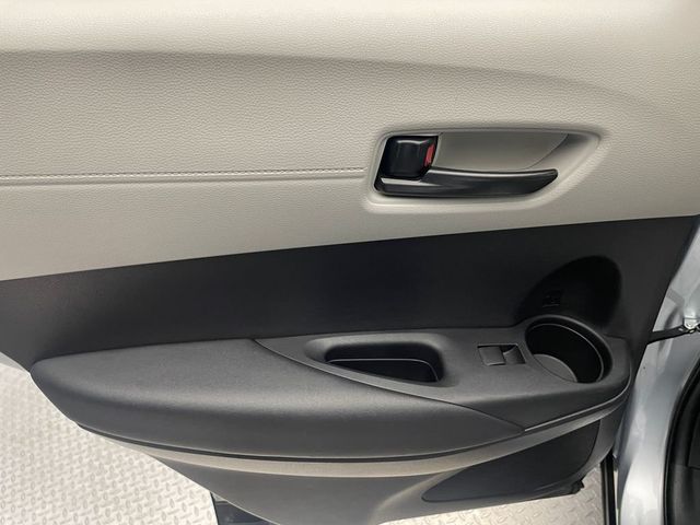 2023 Toyota Corolla Cross L 2WD - 22984078 - 13