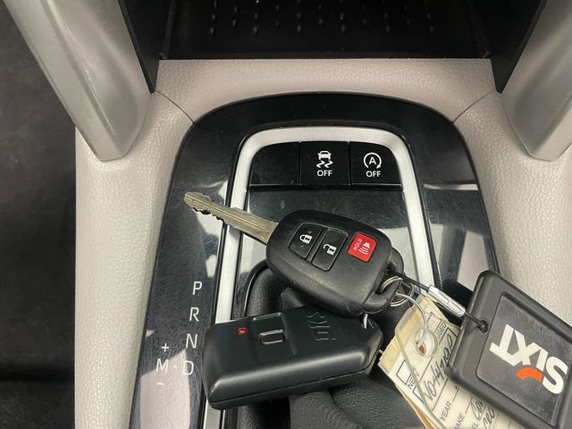 2023 Toyota Corolla Cross L 2WD - 22984078 - 33