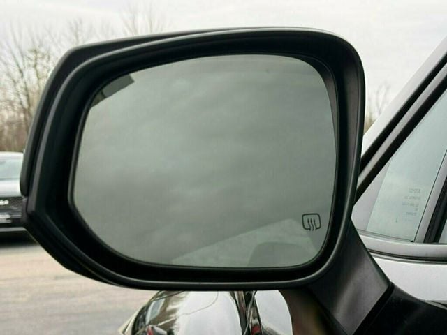 2023 Toyota Corolla Cross L 2WD - 23008184 - 32