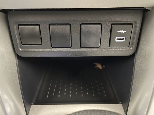 2023 Toyota Corolla Cross L 4WD - 23000046 - 26