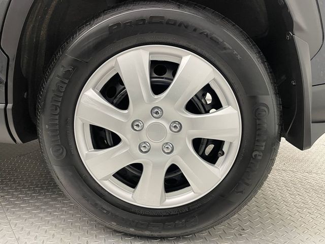 2023 Toyota Corolla Cross L 4WD - 23000046 - 42