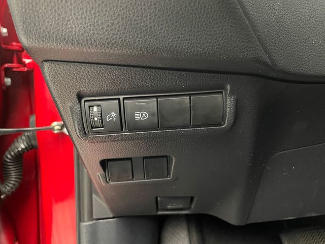 2023 Toyota Corolla Cross LE 4WD - 22954595 - 18