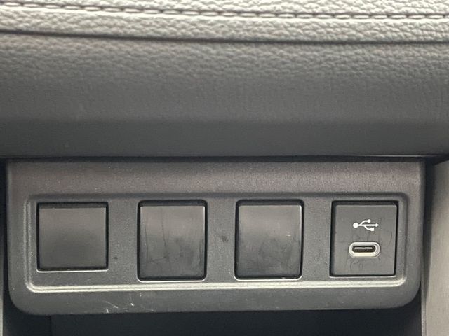 2023 Toyota Corolla Cross LE 4WD - 22965200 - 25