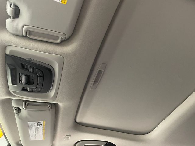 2023 Toyota Corolla Cross XLE 4WD - 22985159 - 32