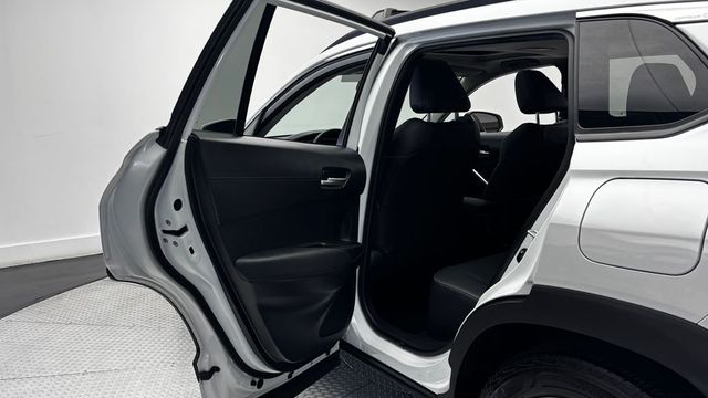 2023 Toyota Corolla Cross XLE 4WD - 23035879 - 32
