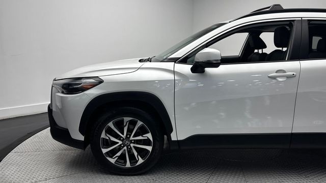 2023 Toyota Corolla Cross XLE 4WD - 23035879 - 3