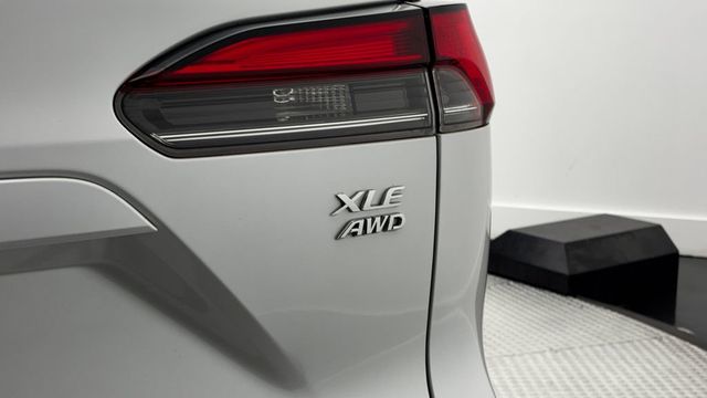 2023 Toyota Corolla Cross XLE 4WD - 23035879 - 7