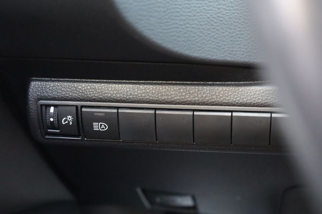 2023 Toyota Corolla Hatchback XSE CVT - 22976739 - 32