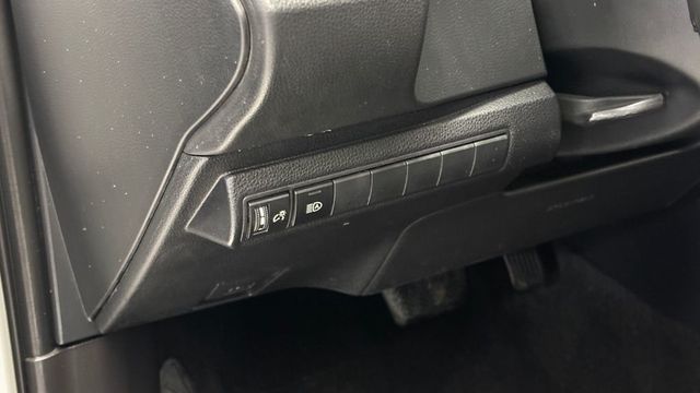 2023 Toyota Corolla Hatchback XSE CVT - 23031444 - 12