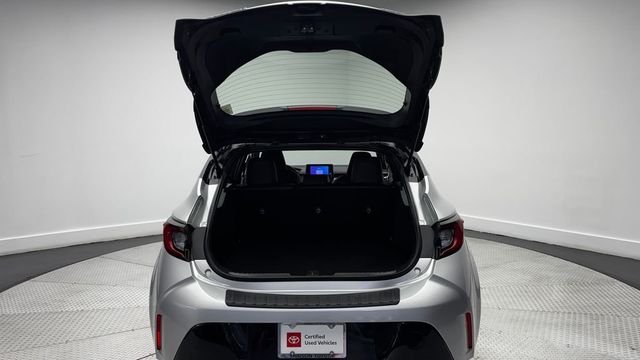 2023 Toyota Corolla Hatchback XSE CVT - 23031444 - 32