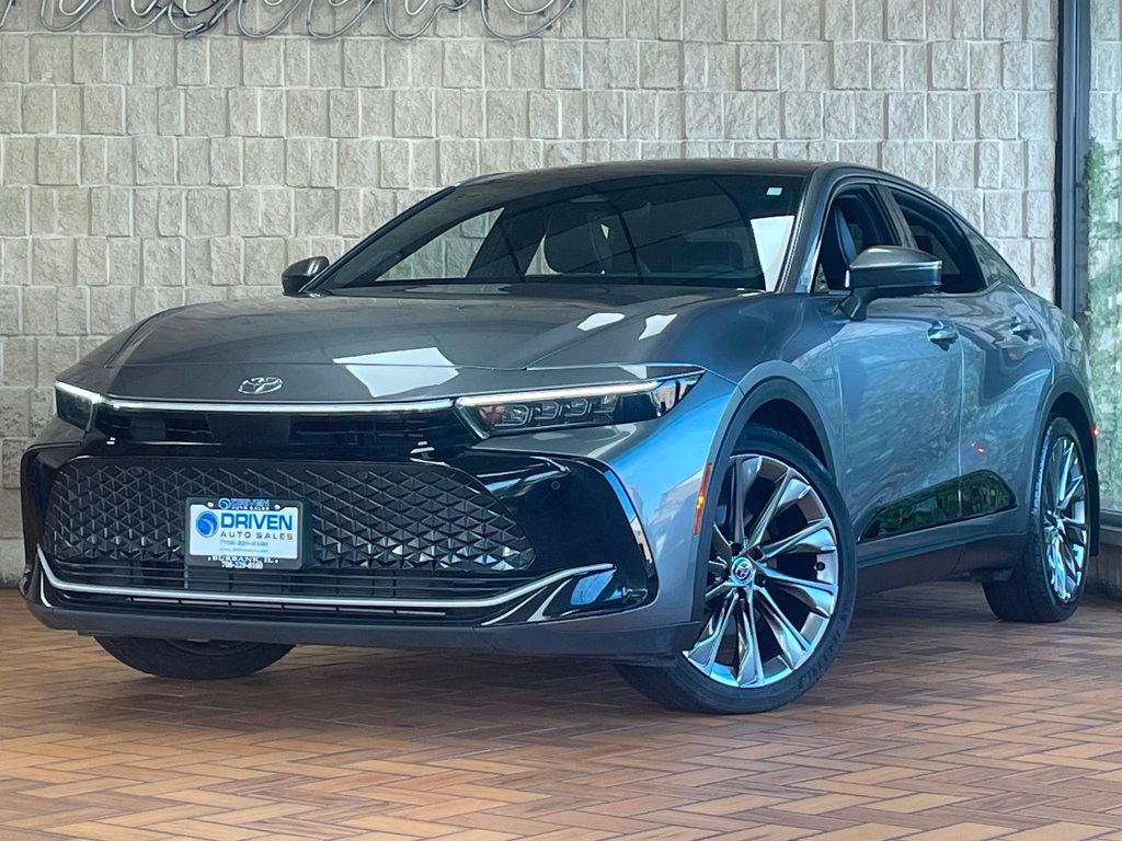 2023 Toyota Crown Limited AWD - 22936197 - 1