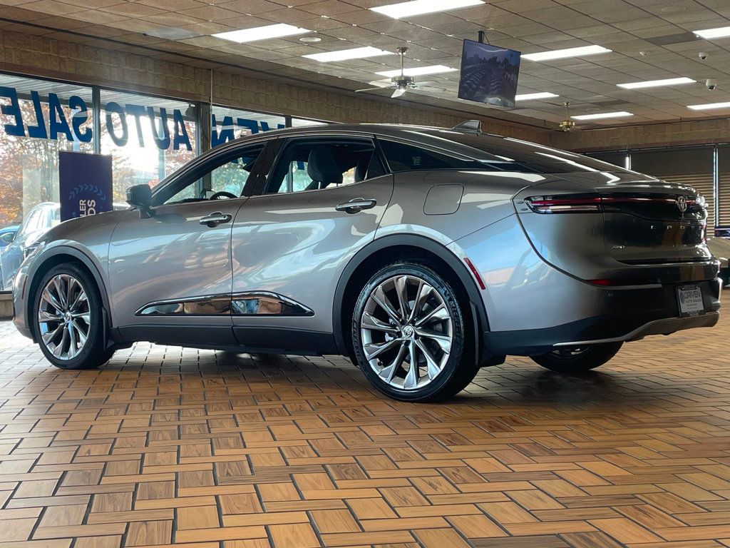 2023 Toyota Crown Limited AWD - 22936197 - 5