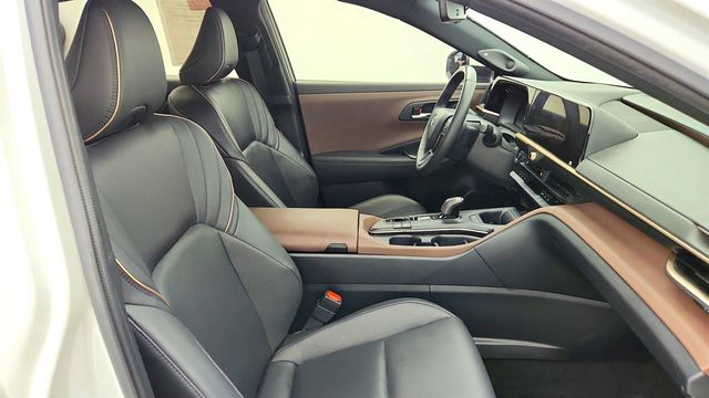 2023 Toyota Crown Limited AWD - 23026404 - 22