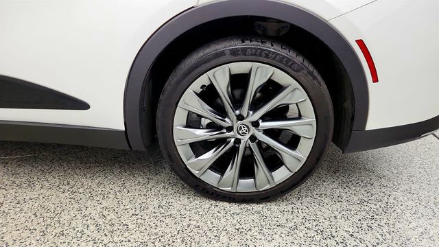 2023 Toyota Crown Limited AWD - 23026404 - 8