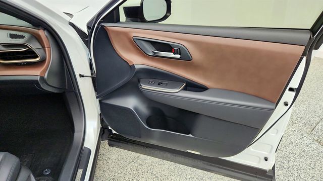 2023 Toyota Crown Limited AWD w/ Advanced Technology Package - 23026404 - 24