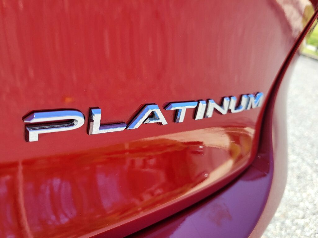 2023 Toyota Crown Platinum photo 11