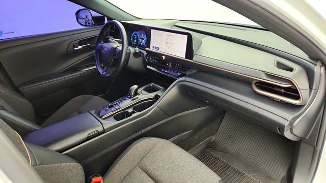 2023 Toyota Crown XLE AWD - 23100793 - 23